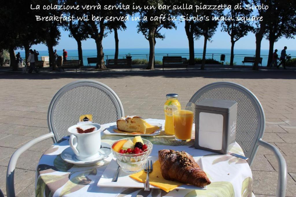Amare Sirolo Bed and Breakfast Εξωτερικό φωτογραφία