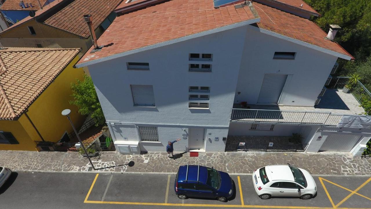 Amare Sirolo Bed and Breakfast Εξωτερικό φωτογραφία